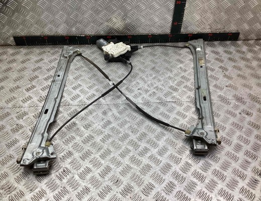 Стеклоподъемник передний правый Mercedes Vito II (W639) 2010-2014 рестайлинг  Mercedes Vito Vito II (W639) 2010-2014 рестайлинг