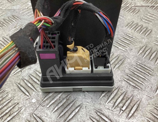 Компрессор центрального замка Audi A4 B5 (8D) 1994-1999  Audi A4 A4 B5 (8D) 1994-1999