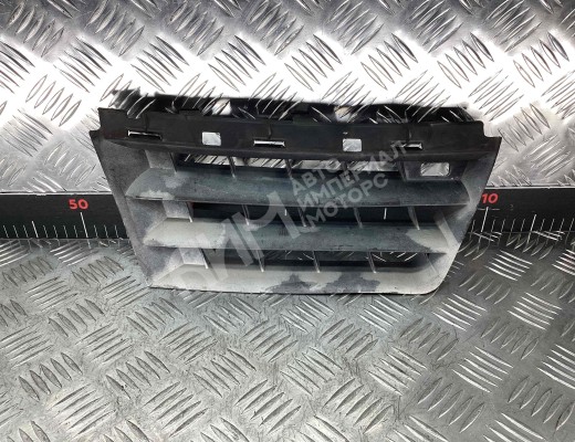 Решетка радиатора Renault Scenic II (JM) 2003-2006  Renault Scenic Scenic II (JM) 2003-2006