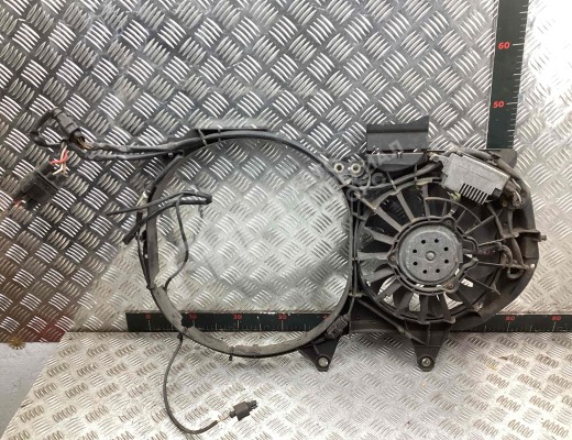 Вентилятор радиатора Audi A4 B6 (8EC, 8E5) 2000-2004  Audi A4 A4 B6 (8EC, 8E5) 2000-2004