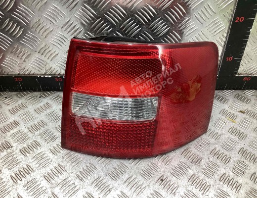 Фонарь задний правый Audi A6 C5 (4B) 2001-2004 рестайлинг  Audi A6 A6 C5 (4B) 2001-2004 рестайлинг