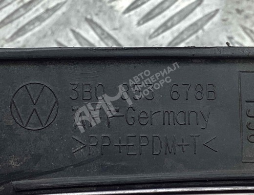 Заглушка (решетка) в бампер Volkswagen Passat B5 (3B) 1996-2000  Volkswagen Passat Passat B5 (3B) 1996-2000