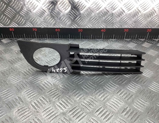 Рамка фары противотуманной правой Audi A6 C5 (4B) 2001-2004 рестайлинг  Audi A6 A6 C5 (4B) 2001-2004 рестайлинг