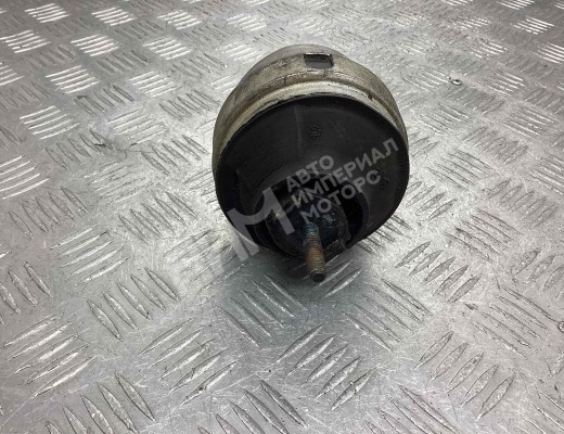 Подушка крепления двигателя Audi A6 C5 (4B) 1997-2001  Audi A6 A6 C5 (4B) 1997-2001
