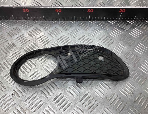 Рамка фары противотуманной правой Mercedes C (W203) 2000-2004  Mercedes C C (W203) 2000-2004