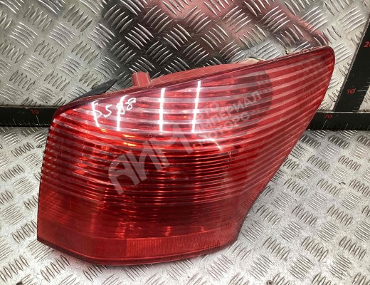Фонарь задний правый Peugeot 407 2004-2010  Peugeot 407 407 2004-2010