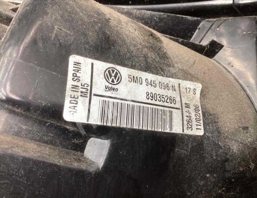 Фонарь задний правый Volkswagen Golf+ V (5M) 2005-2014  Volkswagen Golf Plus Golf+ V (5M) 2005-2014