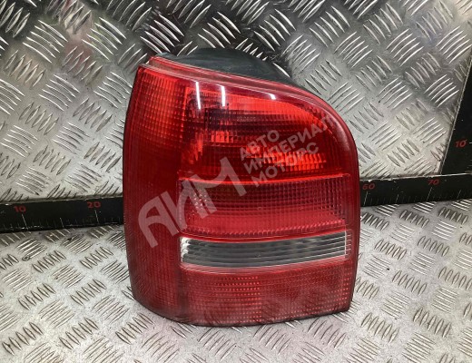 Фонарь задний левый Audi A4 B5 (8D) 1999-2001 рестайлинг  Audi A4 A4 B5 (8D) 1999-2001 рестайлинг