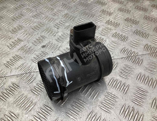 Расходомер воздуха Volkswagen Passat B5 (3B) 1996-2000  Volkswagen Passat Passat B5 (3B) 1996-2000