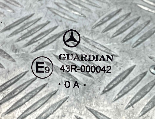 Стекло двери передней левой Mercedes Sprinter I (W901-905) 1995-2006  Mercedes Sprinter Sprinter I (W901-905) 1995-2006