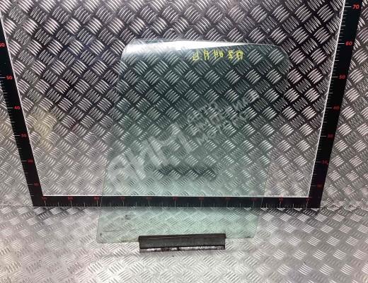 Стекло двери передней левой Mercedes Sprinter I (W901-905) 1995-2006  Mercedes Sprinter Sprinter I (W901-905) 1995-2006