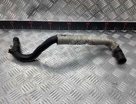 Патрубок радиатора Volkswagen Transporter T4 (7D) 1997-2003 рестайлинг  Volkswagen Transporter Transporter T4 (7D) 1997-2003 рестайлинг