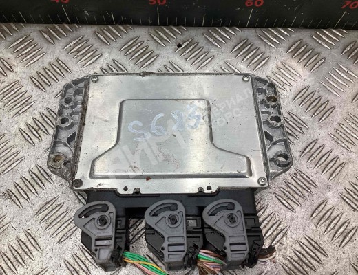 Блок управления двигателем Renault Laguna II (X74) 2001-2005  Renault Laguna Laguna II (X74) 2001-2005