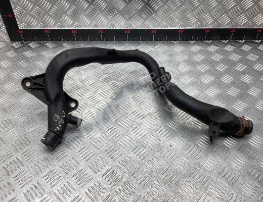 Трубка охлаждающей жидкости пластиковая Opel Zafira A 2003-2005 рестайлинг  Opel Zafira Zafira A 2003-2005 рестайлинг