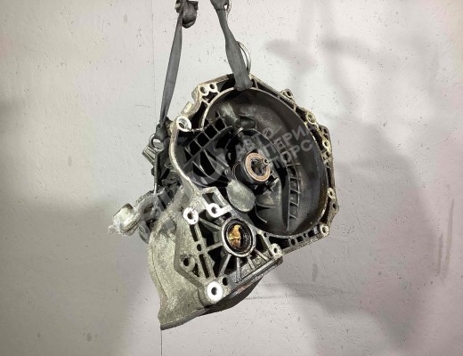 КПП механическая (МКПП) 5-ступенчатая Opel Corsa C 2000-2003  Opel Corsa Corsa C 2000-2003