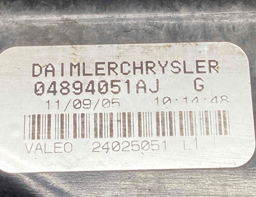Дождевик Chrysler Voyager IV (RG) 2001-2008  Chrysler Voyager Voyager IV (RG) 2001-2008