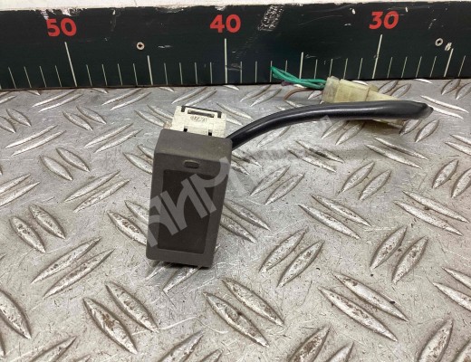 Кнопка (выключатель) Iveco EuroTech 1992-2002  Iveco EuroTech EuroTech 1992-2002