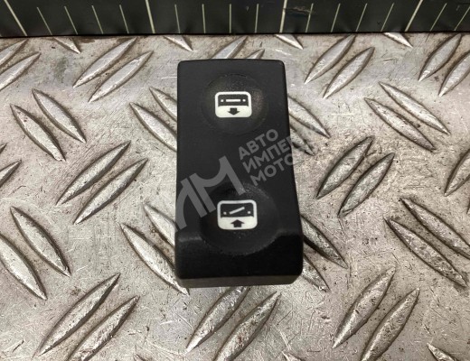 Кнопка открывания люка Renault Magnum E-TECH II 1997-2000  Renault Magnum Magnum E-TECH II 1997-2000
