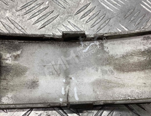 Молдинг бампера переднего Mercedes C (W203) 2000-2004  Mercedes C C (W203) 2000-2004