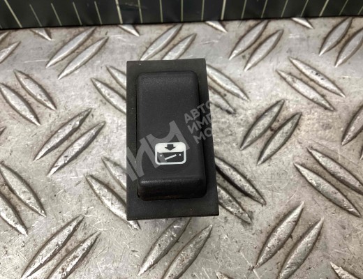 Кнопка открывания люка Renault Premium I 1996-2006  Renault Premium Premium I 1996-2006