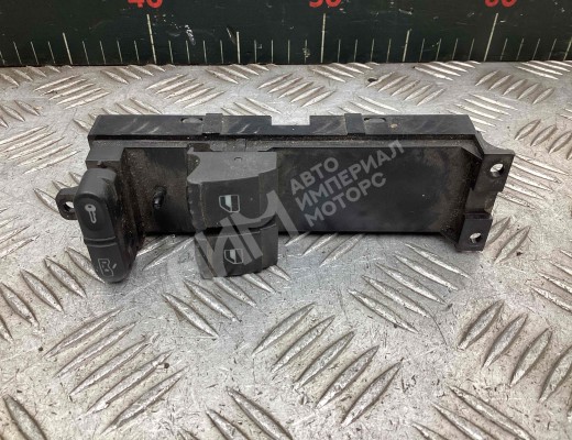 Блок управления стеклоподъемниками Volkswagen Passat B5+ (3B) 2000-2005 рестайлинг  Volkswagen Passat Passat B5+ (3B) 2000-2005 рестайлинг