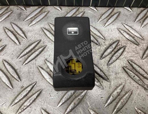 Кнопка открывания люка Renault Magnum E-TECH II 1997-2000  Renault Magnum Magnum E-TECH II 1997-2000