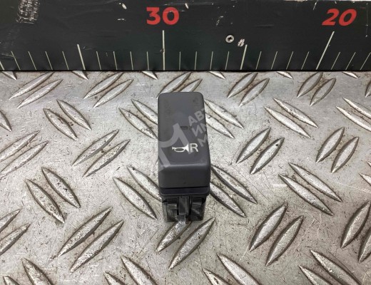 Кнопка (выключатель) Volvo FL II 2006-н.в.  Volvo FL FL II 2006-н.в.