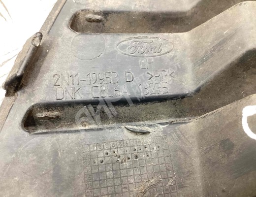 Заглушка (решетка) в бампер передний Ford Fusion (JU) 2002-2005  Ford Fusion Fusion (JU) 2002-2005