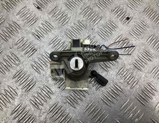 Личинка замка багажника Audi A4 B5 (8D) 1999-2001 рестайлинг  Audi A4 A4 B5 (8D) 1999-2001 рестайлинг