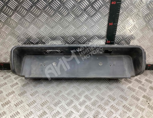 Накладка подсветки номера Honda CR-V II (RD8, RD9) 2004-2006 рестайлинг  Honda CR-V CR-V II (RD8, RD9) 2004-2006 рестайлинг