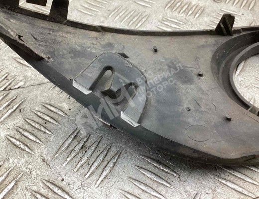 Рамка фары противотуманной левой Opel Astra H 2007-2010 рестайлинг  Opel Astra Astra H 2007-2010 рестайлинг