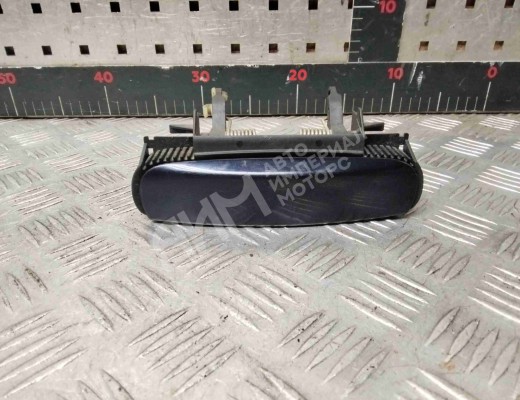 Ручка наружная передняя правая Audi A4 B6 (8EC, 8E5) 2000-2004  Audi A4 A4 B6 (8EC, 8E5) 2000-2004