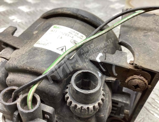 Фара противотуманная правая Ford Fusion (JU) 2002-2005  Ford Fusion Fusion (JU) 2002-2005