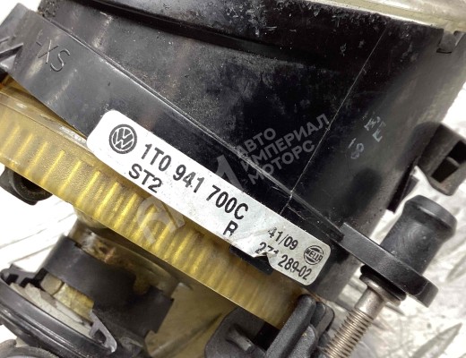 Фара противотуманная правая Volkswagen Touran I (1T) 2003-2006  Volkswagen Touran Touran I (1T) 2003-2006