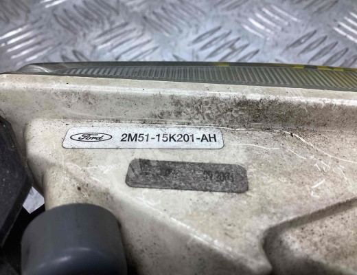 Фара противотуманная правая Ford Focus I 2001-2005 рестайлинг  Ford Focus Focus I 2001-2005 рестайлинг
