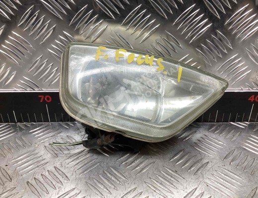 Фара противотуманная правая Ford Focus I 2001-2005 рестайлинг  Ford Focus Focus I 2001-2005 рестайлинг