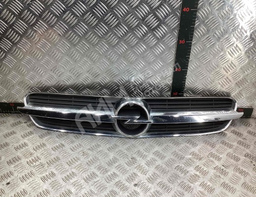 Решетка радиатора Opel Vectra C 2002-2005  Opel Vectra Vectra C 2002-2005