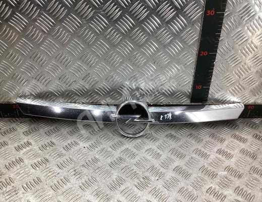 Решетка радиатора Opel Vectra C 2002-2005  Opel Vectra Vectra C 2002-2005