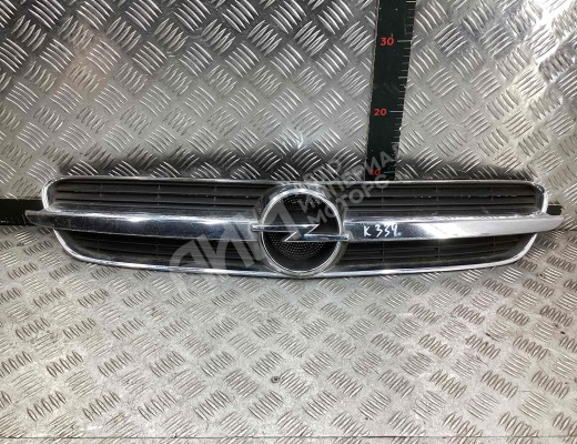 Решетка радиатора Opel Vectra C 2002-2005  Opel Vectra Vectra C 2002-2005