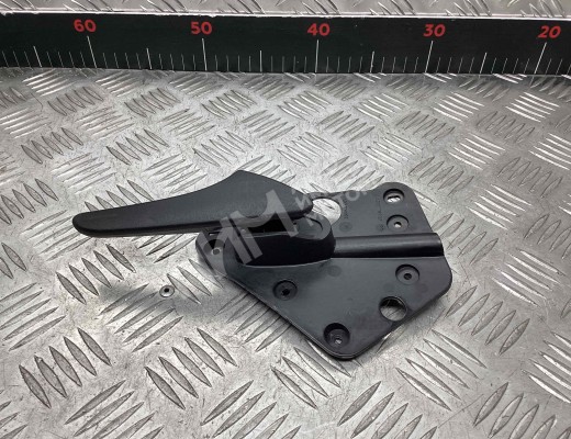 Ручка внутренняя передняя правая Mercedes Vito II (W639) 2003-2010  Mercedes Vito Vito II (W639) 2003-2010
