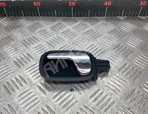 Ручка внутренняя задняя левая Audi A4 B5 (8D) 1999-2001 рестайлинг  Audi A4 A4 B5 (8D) 1999-2001 рестайлинг