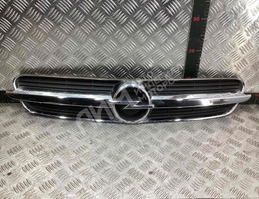 Решетка радиатора Opel Vectra C 2002-2005  Opel Vectra Vectra C 2002-2005