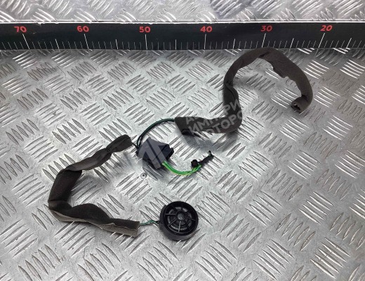 Динамик высокочастотный (пищалка) Audi A4 B5 (8D) 1999-2001 рестайлинг  Audi A4 A4 B5 (8D) 1999-2001 рестайлинг