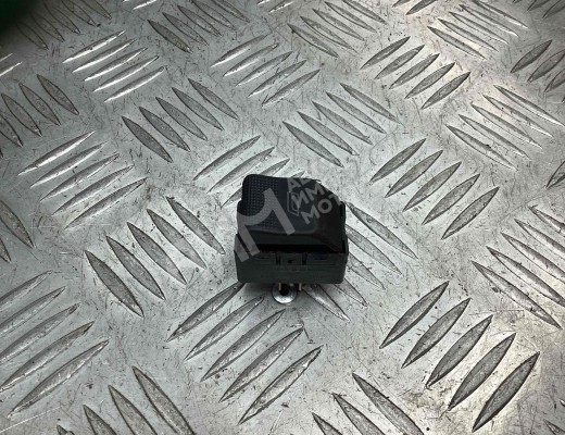 Кнопка стеклоподъемника переднего правого Audi A4 B5 (8D) 1999-2001 рестайлинг  Audi A4 A4 B5 (8D) 1999-2001 рестайлинг