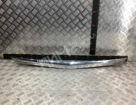 Накладка двери (крышки) багажника Opel Astra H 2004-2007  Opel Astra Astra H 2004-2007