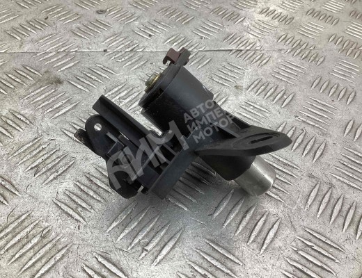 Кнопка открытия багажника Opel Zafira A 2003-2005 рестайлинг  Opel Zafira Zafira A 2003-2005 рестайлинг