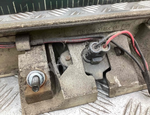 Накладка подсветки номера Nissan X-trail (T30) 2001-2004  Nissan X-Trail X-trail (T30) 2001-2004