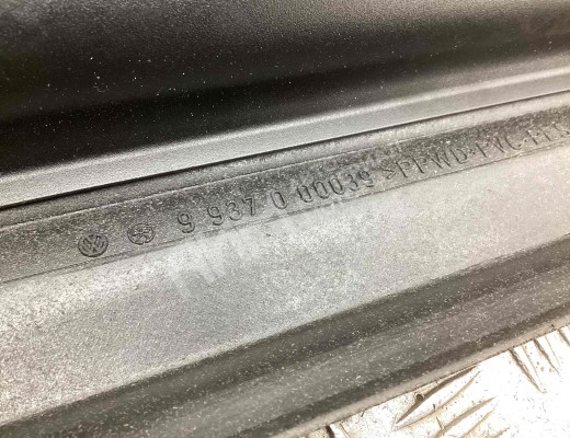 Шторка багажника Volkswagen Passat B6 (3C) 2005-2010  Volkswagen Passat Passat B6 (3C) 2005-2010