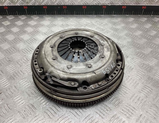 Маховик Audi A4 B6 (8EC, 8E5) 2000-2004  Audi A4 A4 B6 (8EC, 8E5) 2000-2004