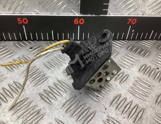 Реле вентилятора Peugeot 307 (3A/3H) 2001-2005  Peugeot 307 307 (3A/3H) 2001-2005